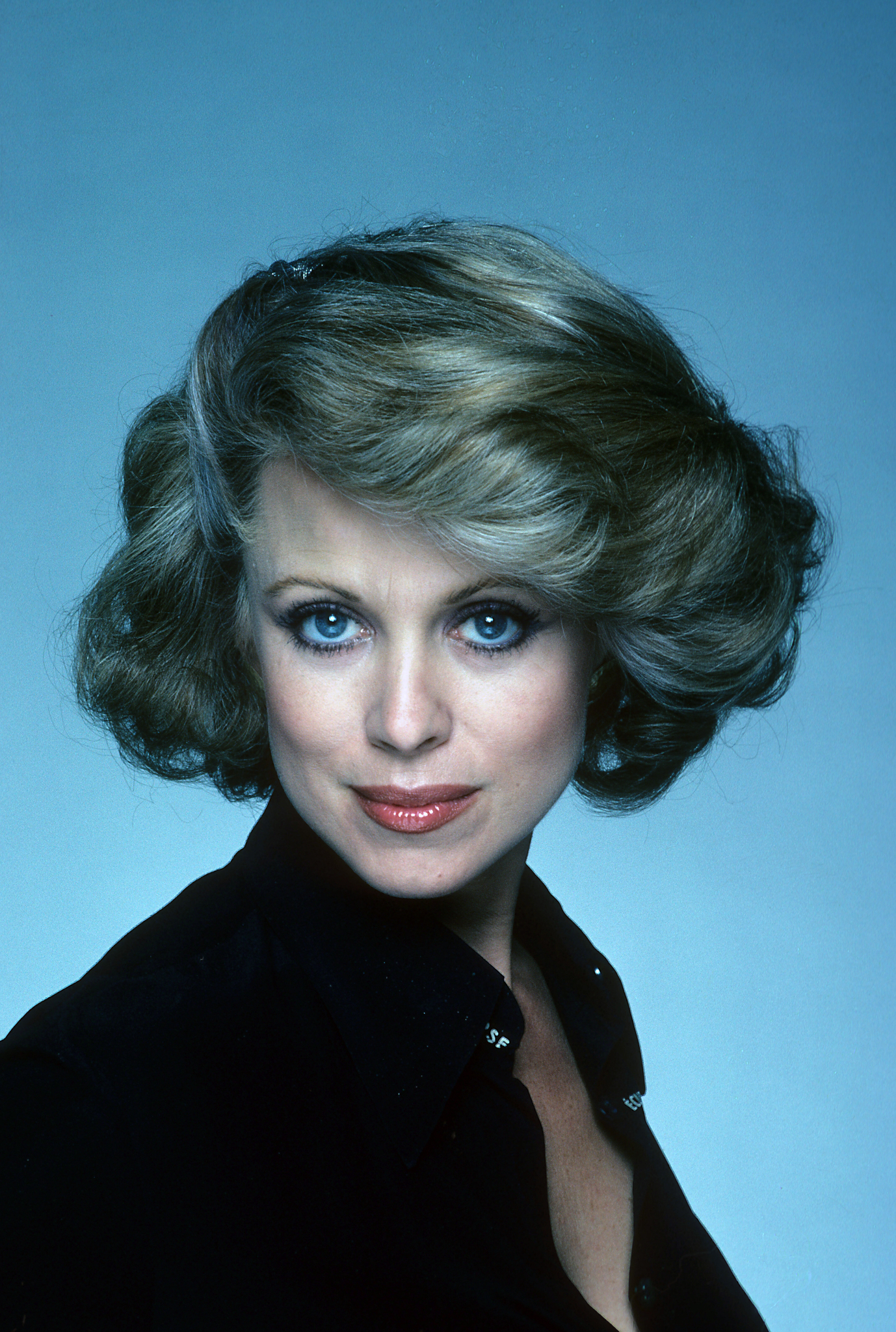 actor Phyllis Davis large photo