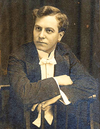 actor Frank Dae large photo