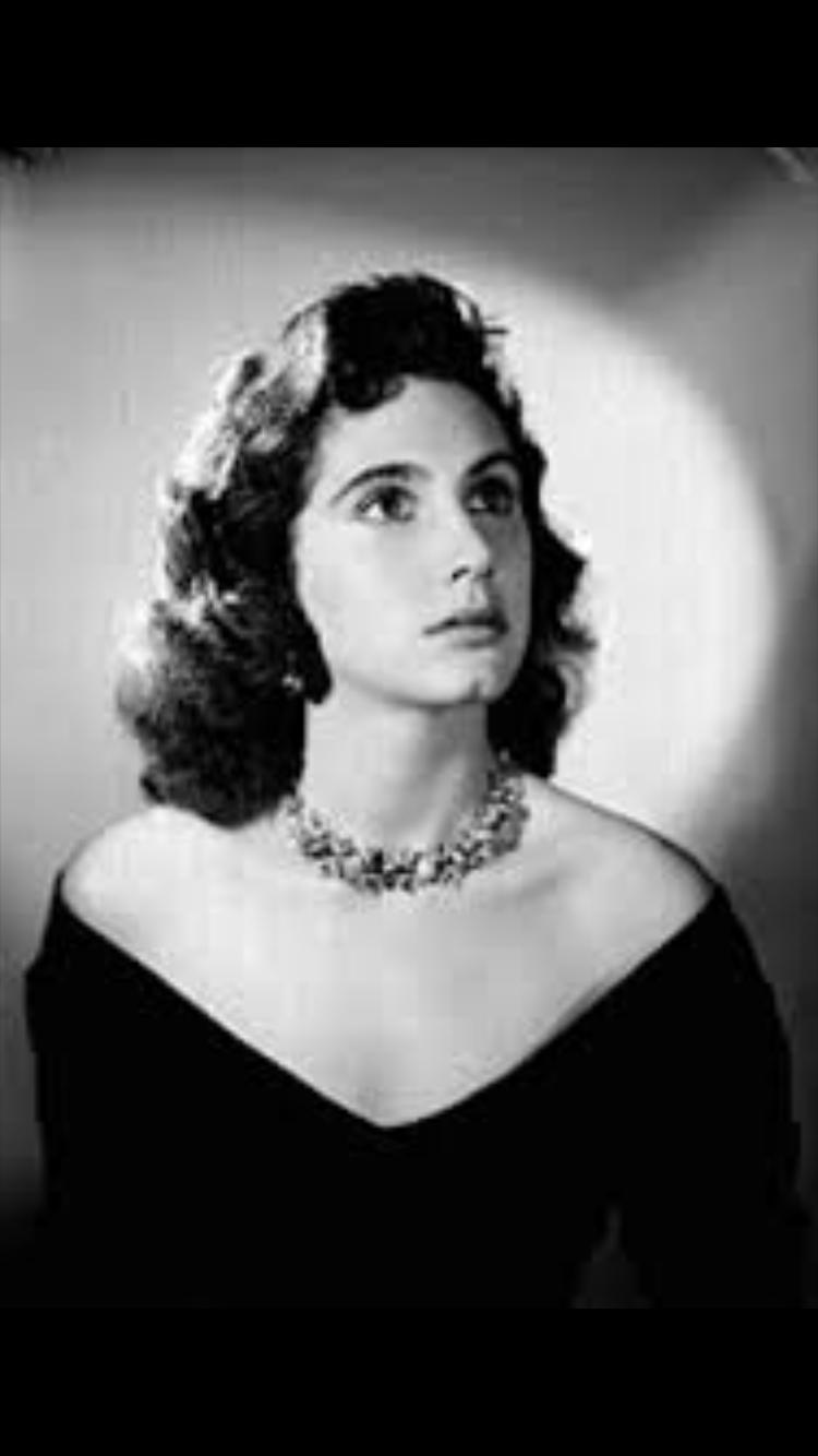 actor Rosita Arenas large photo