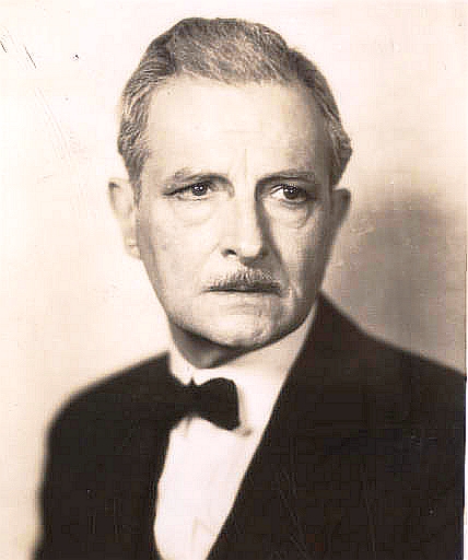 actor John St. Polis large photo