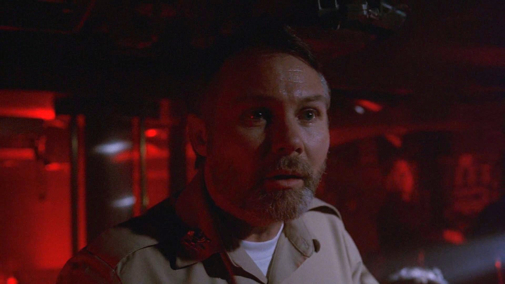 actor Garry Davey large photo