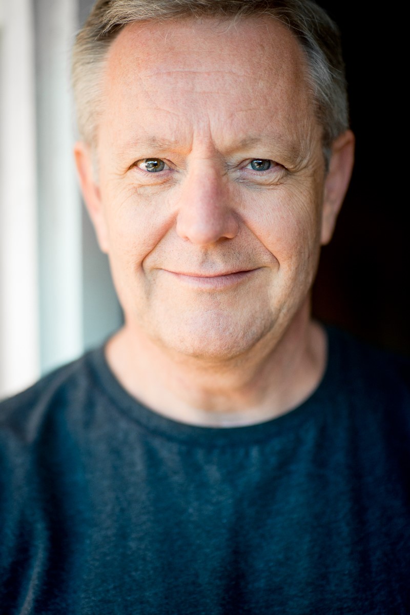 actor Jonathan Biggins large photo