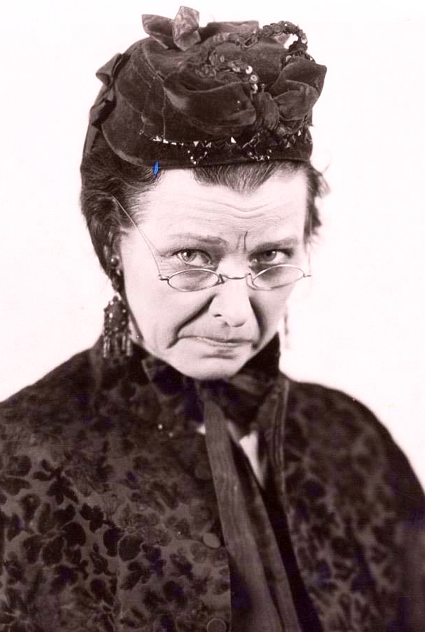 actor Loie Bridge large photo