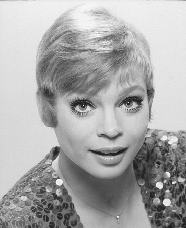 actor Juliet Prowse large photo