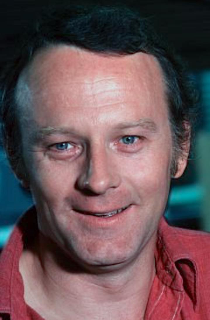 actor Larry Linville large photo
