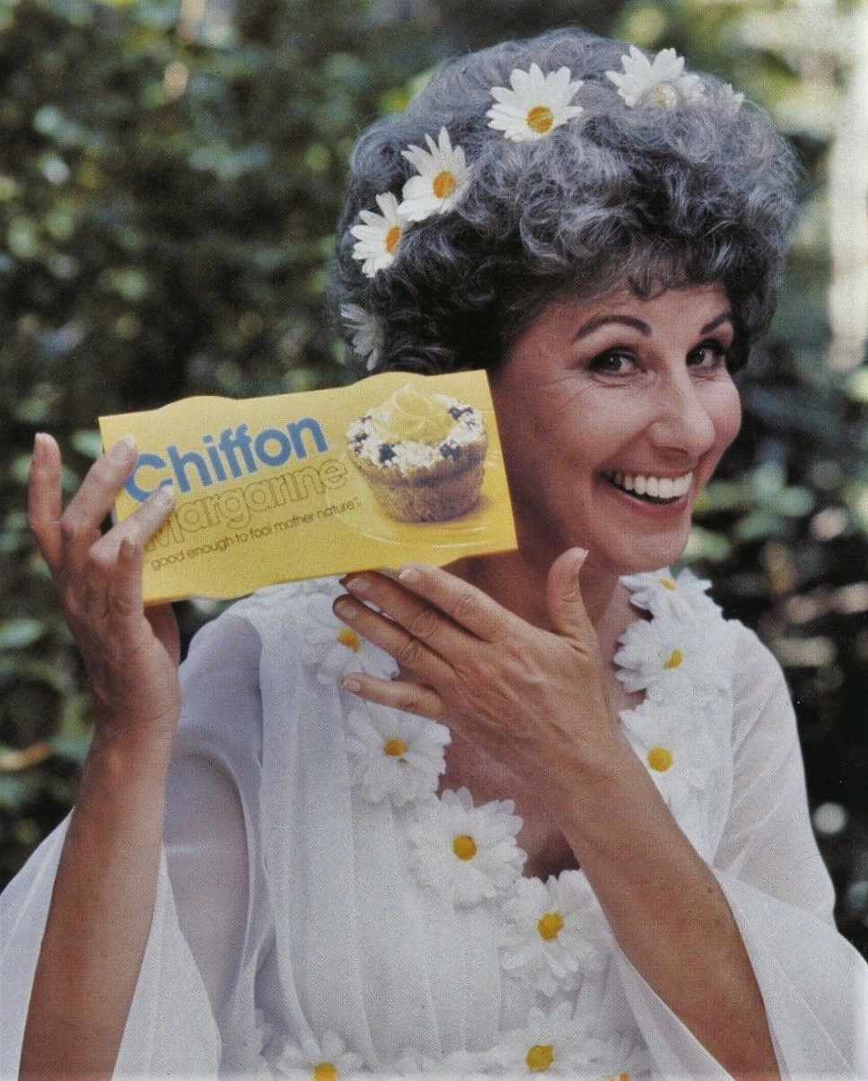 actor Dena Dietrich large photo