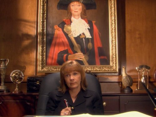 actor Debra McGrath large photo