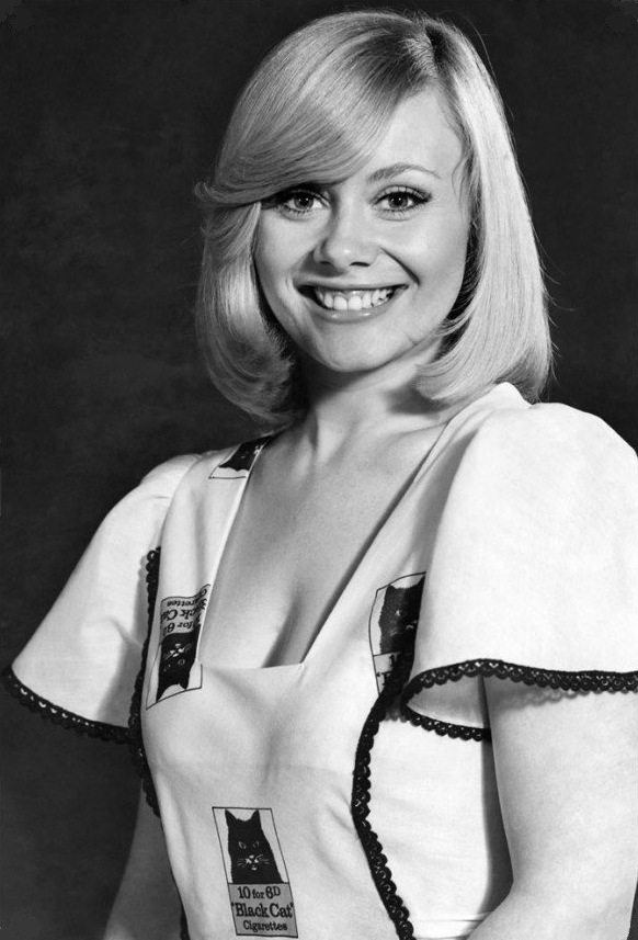 actor Anne Aston large photo