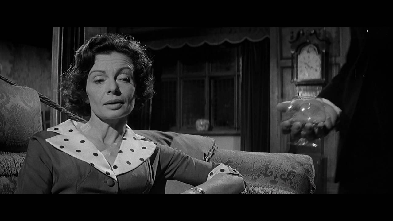 actor Sheila Burrell large photo