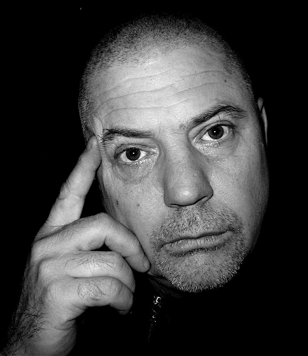 actor Mark Little large photo