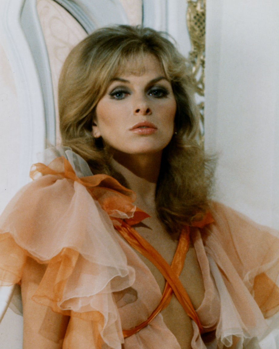 actor Julie Ege large photo