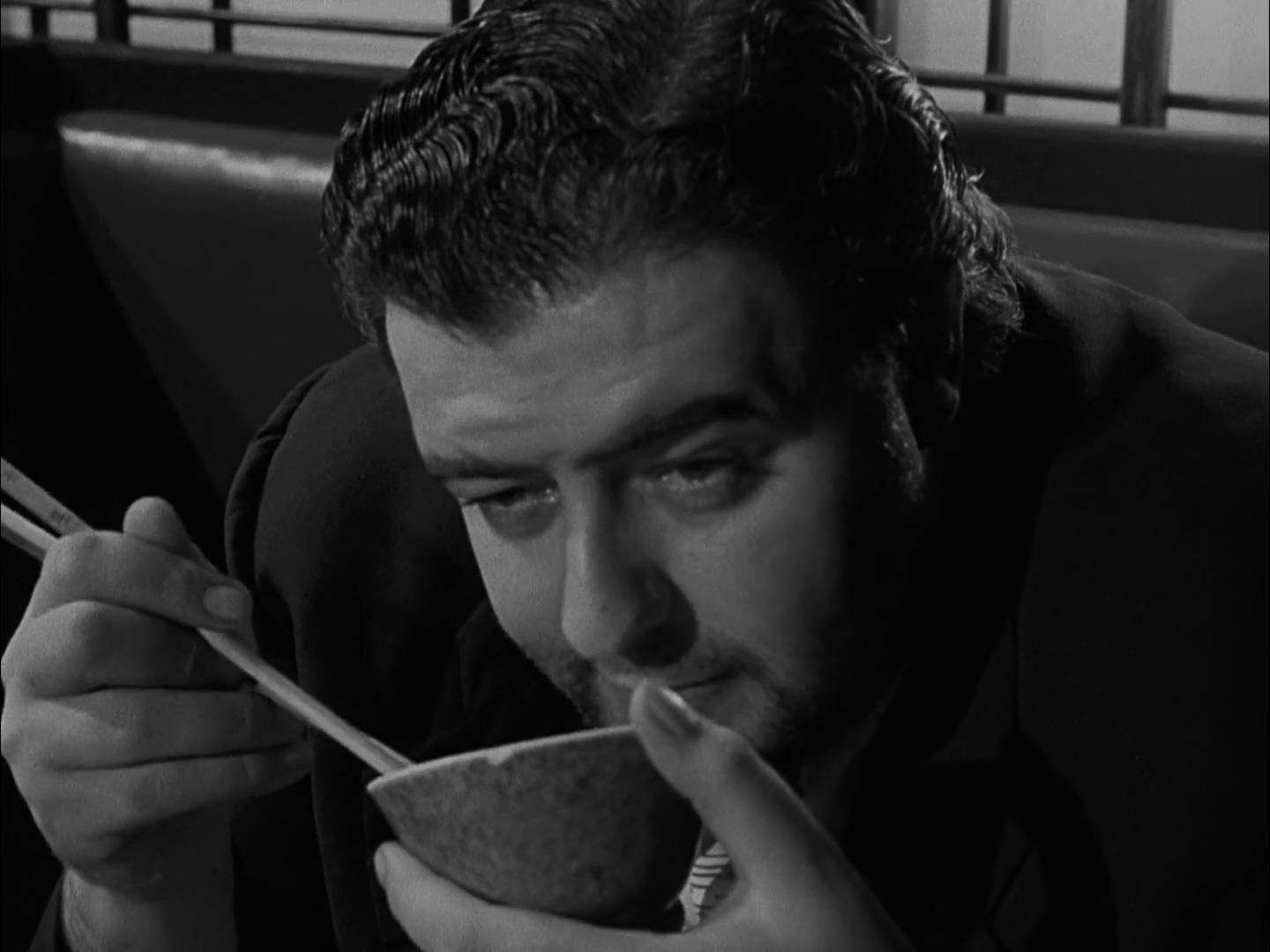 actor Vic Perry large photo