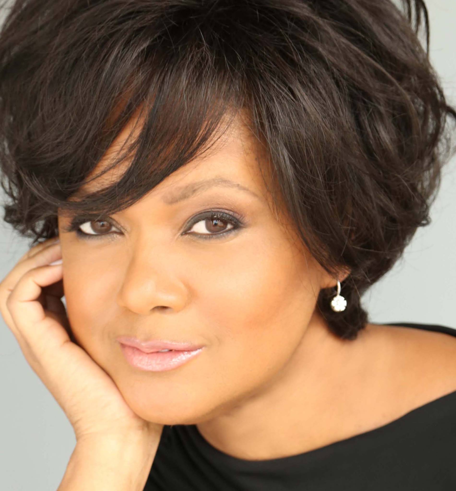 actor Tonya Williams large photo