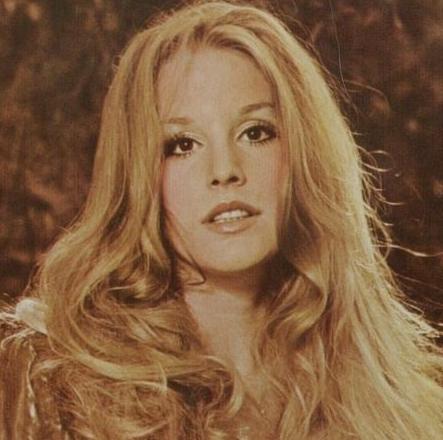 actor Lynn Carey large photo