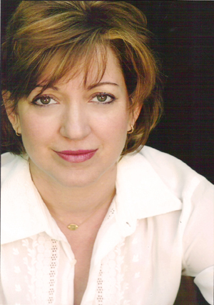 actor Julie Pop large photo