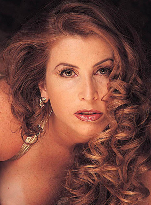 actor Shanna McCullough large photo