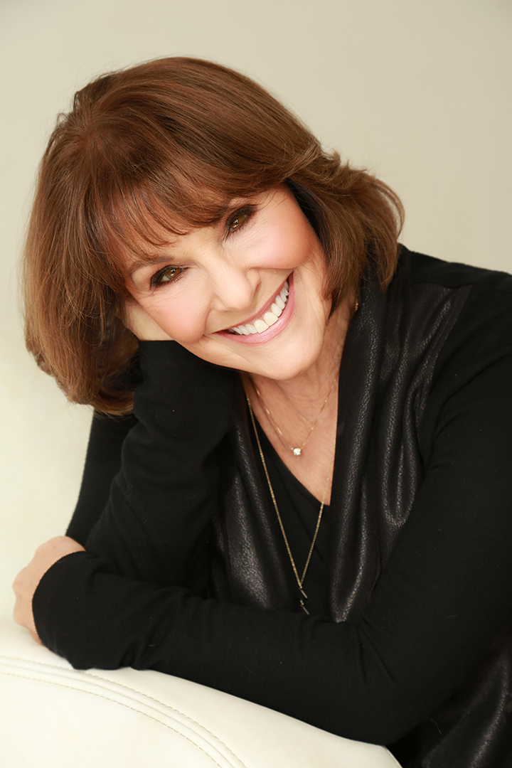 actor Eileen Barnett large photo