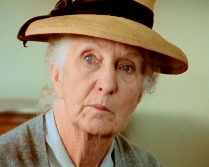 actor Joan Hickson large photo