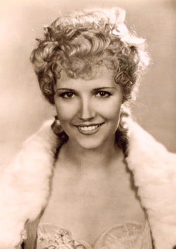 actor Claudia Dell large photo