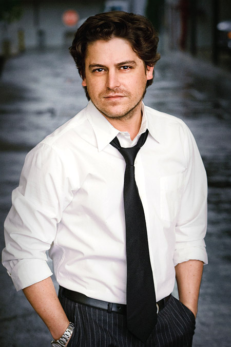 actor Chris Finch large photo