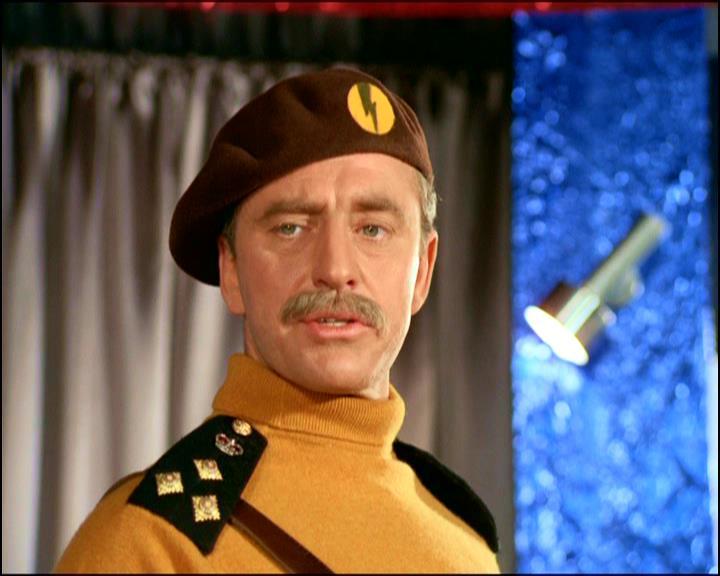 actor William Lucas large photo