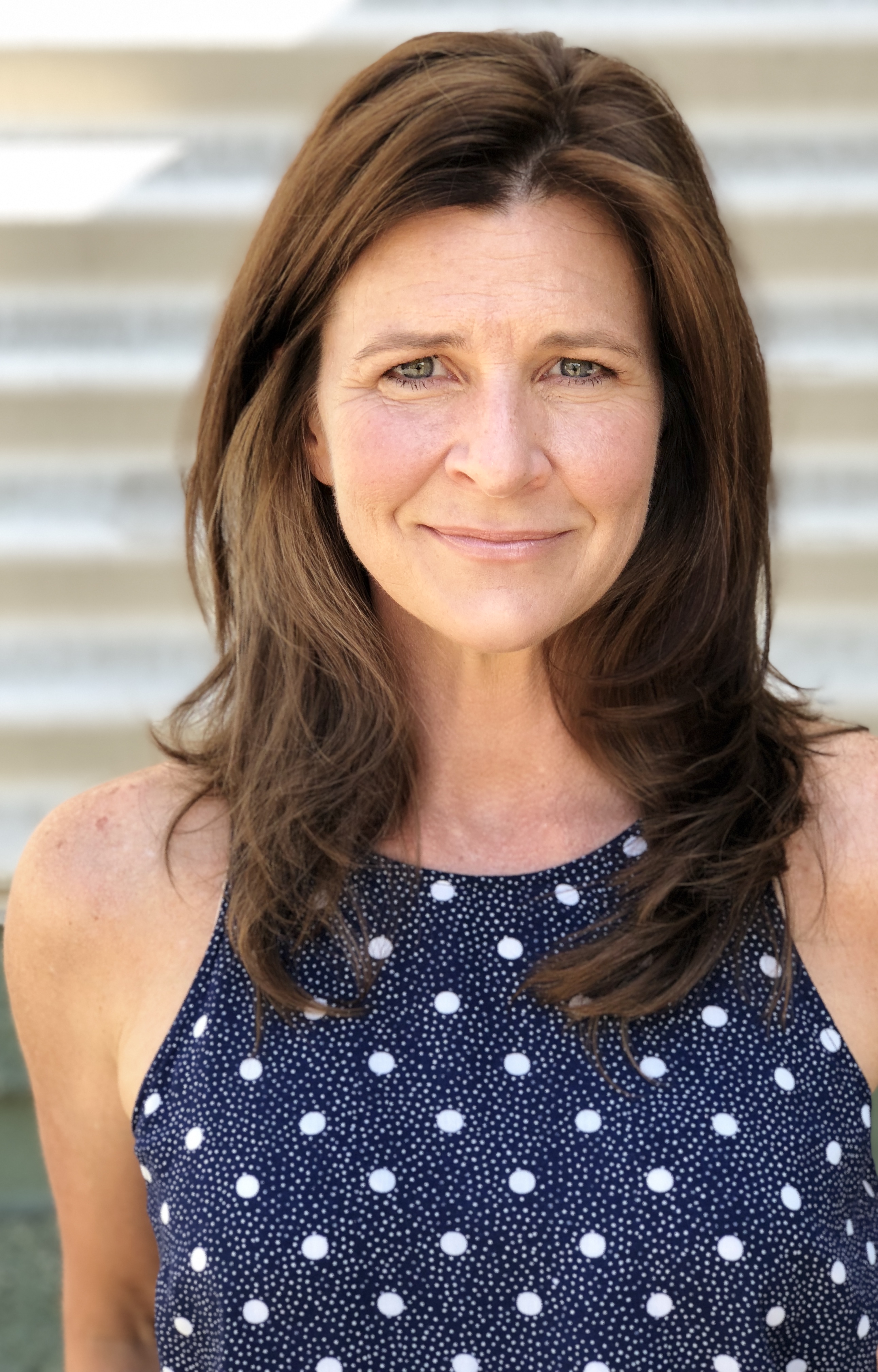 actor Annie Kozuch large photo