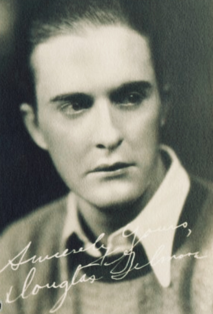 actor Douglas Gilmore large photo