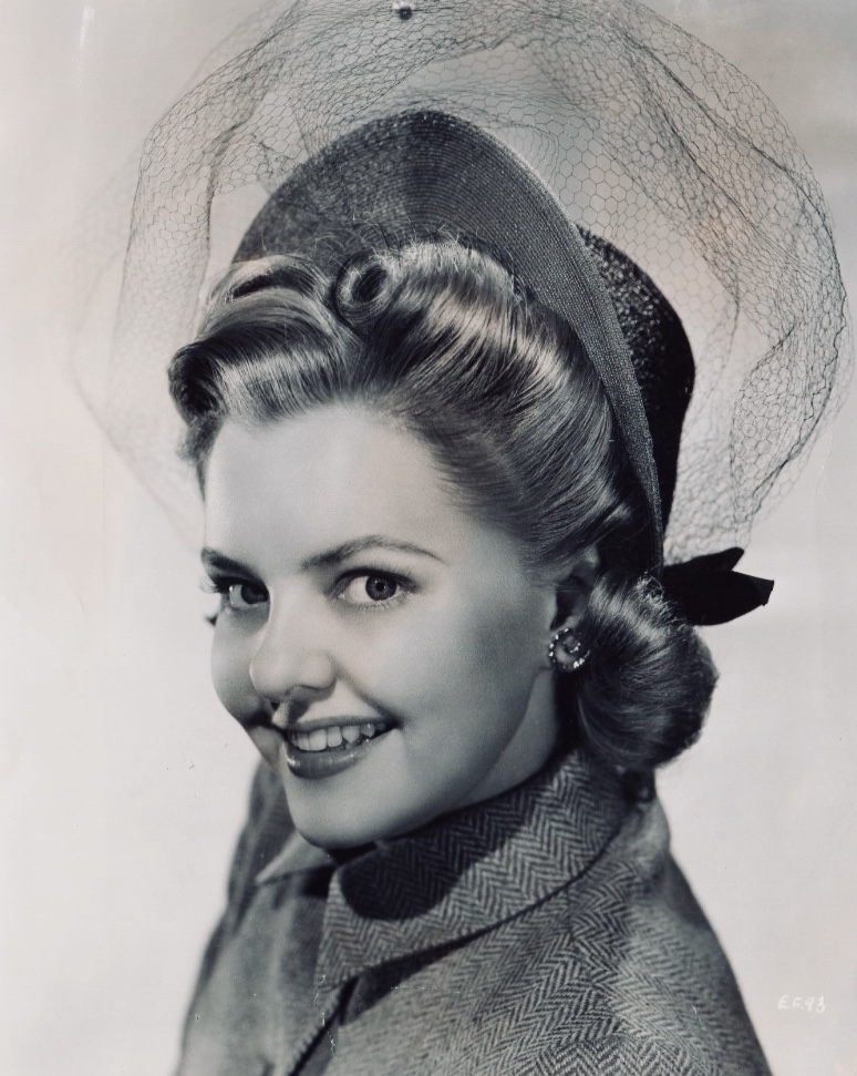 actor Elisabeth Fraser large photo