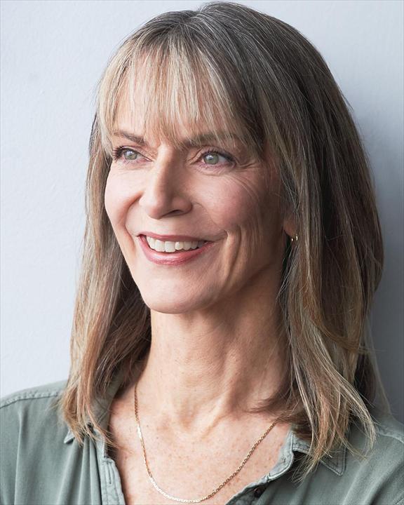 actor Nancy Palk large photo