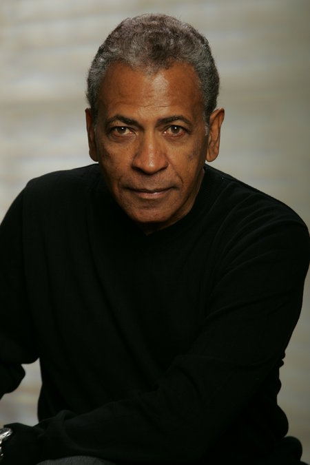 actor Austin Stoker large photo