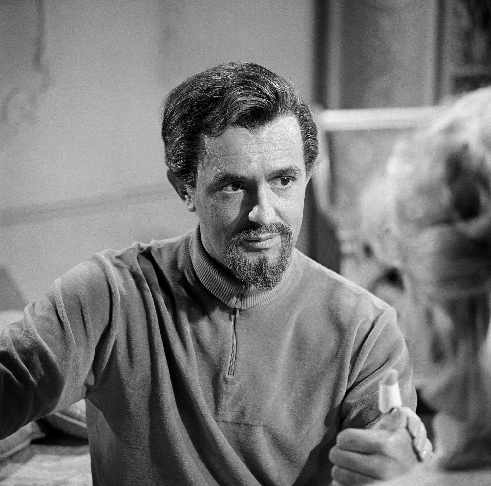 actor Larry Blyden large photo