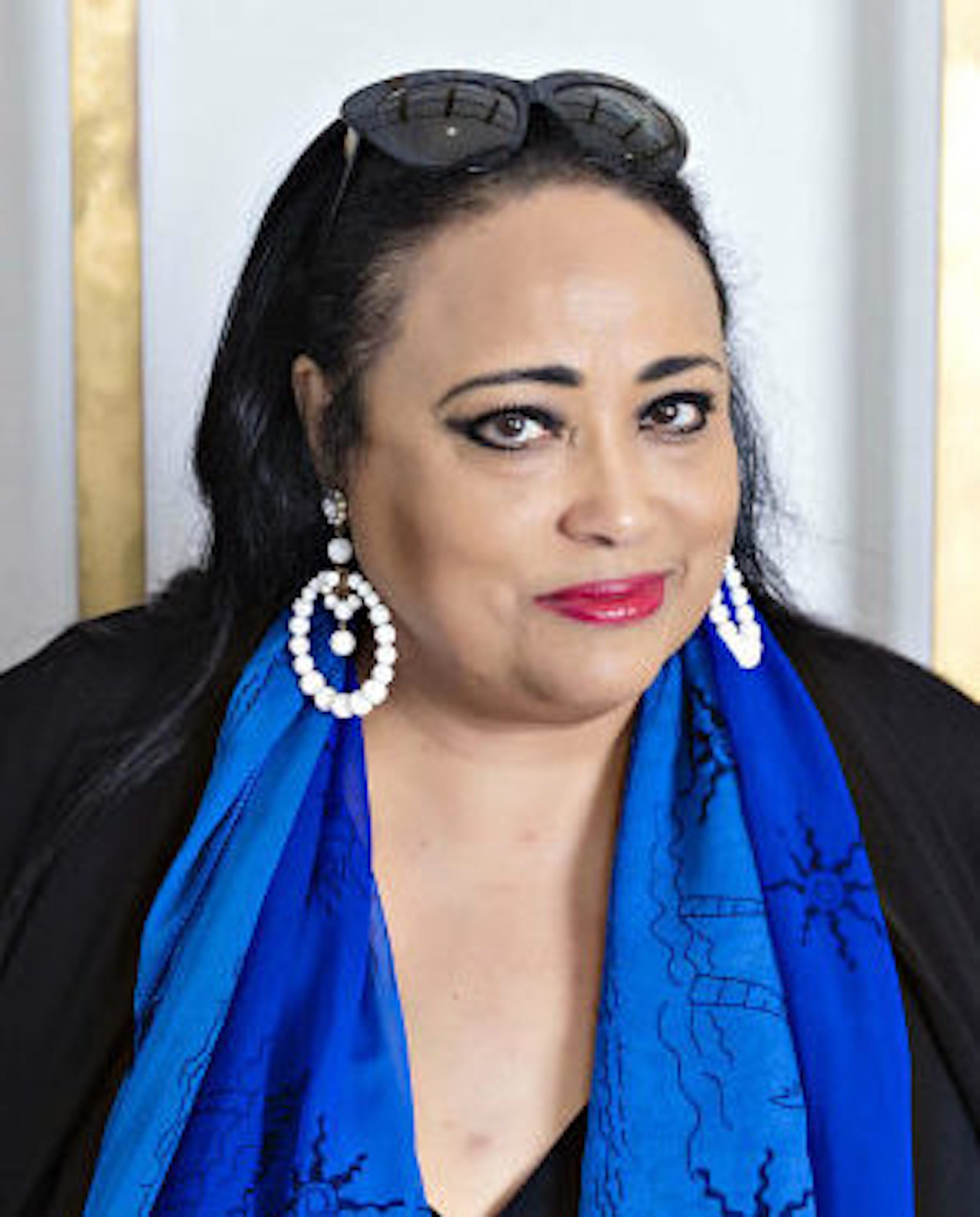 actor Gloria Gifford large photo