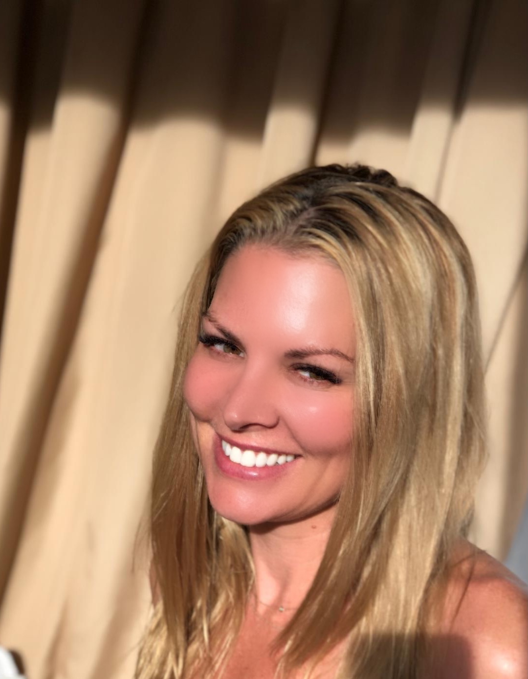 actor Whitney Dylan large photo