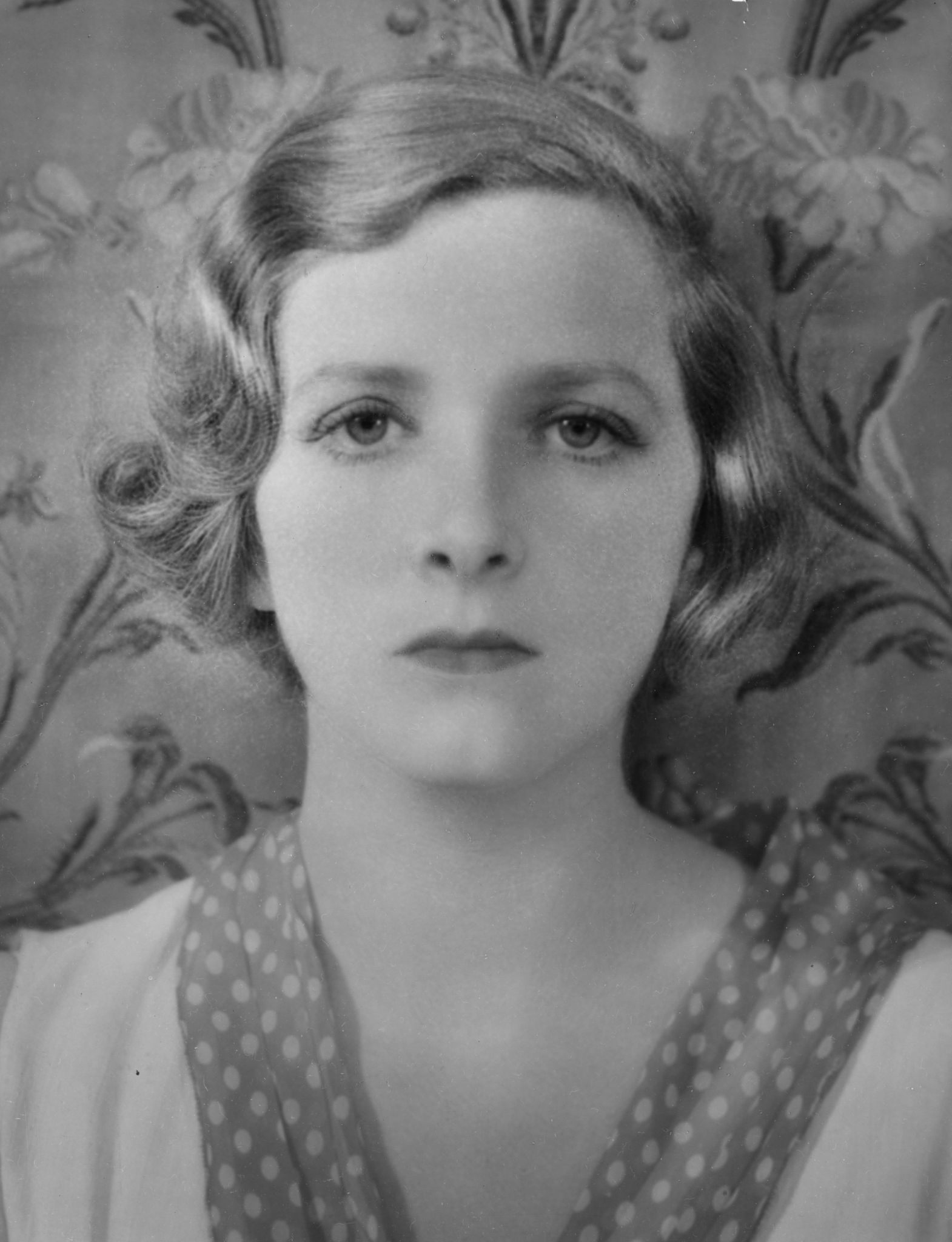 actor Gladys Cooper large photo