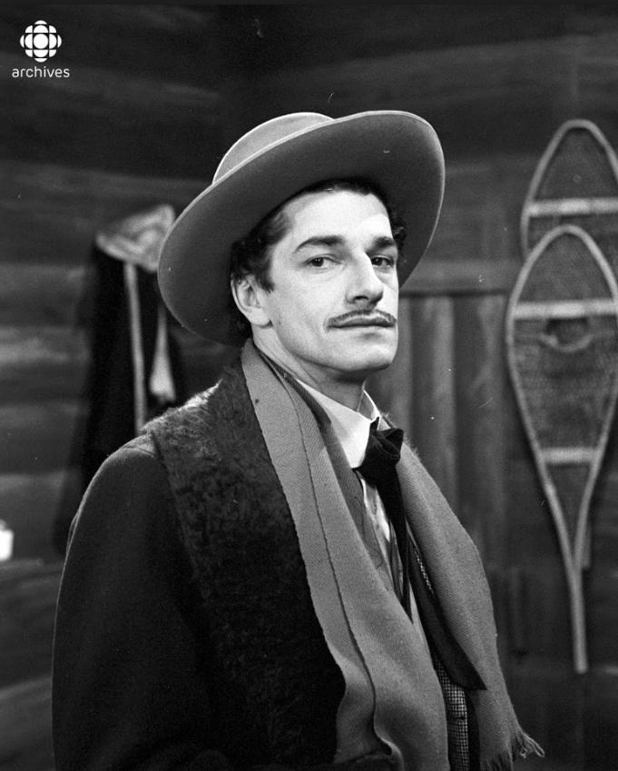 actor Gabriel Gascon large photo