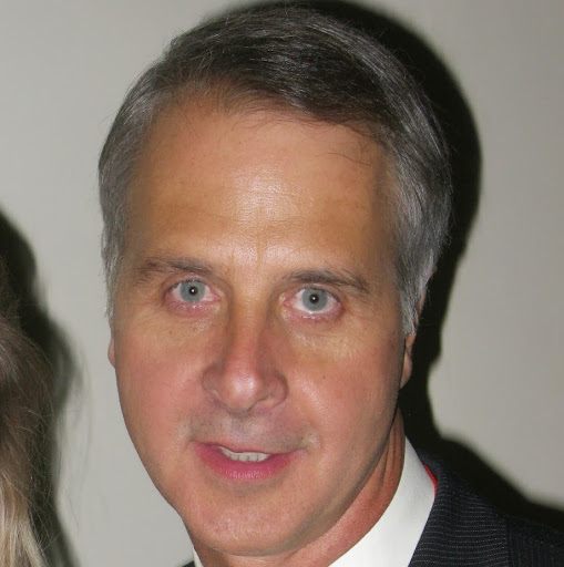 actor Francisco Avendaño large photo