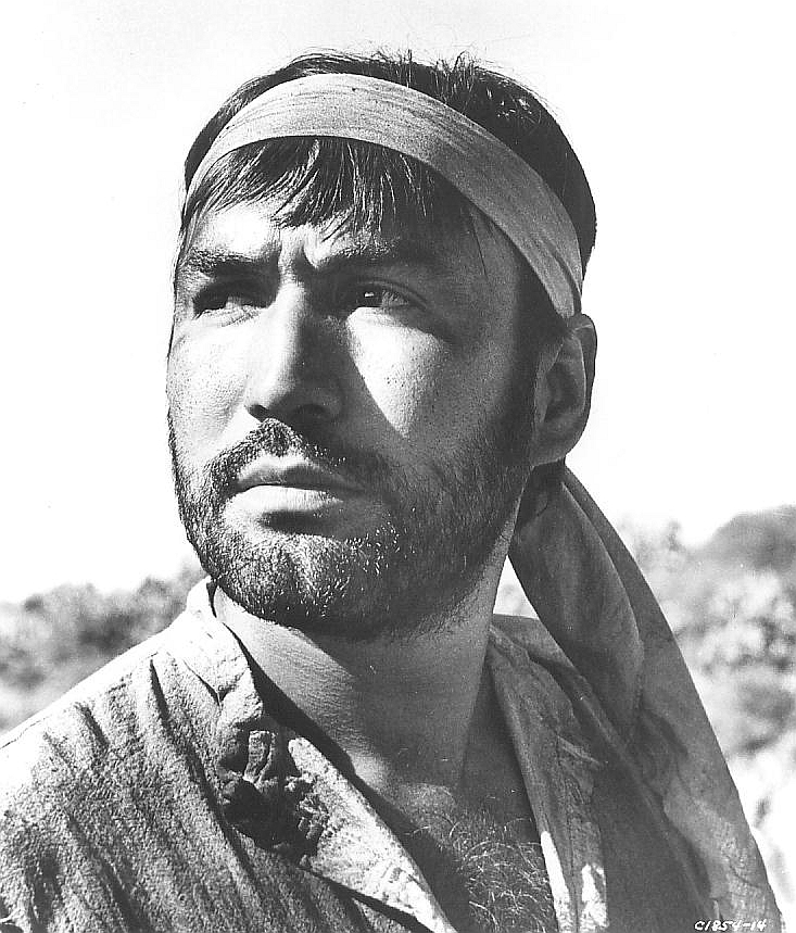 actor Julio Aldama large photo