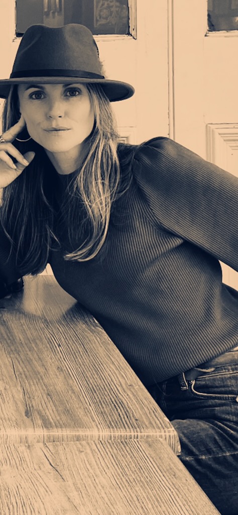 actor Taryn Reif large photo