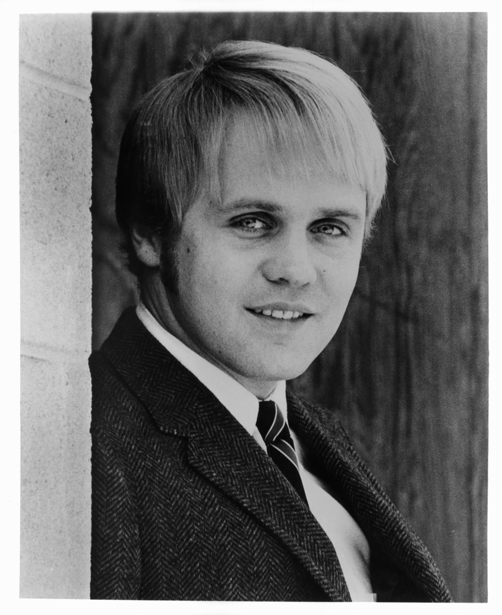 actor Mark Slade large photo