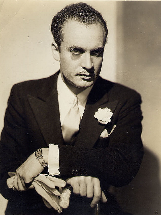 actor Gregory Gaye large photo