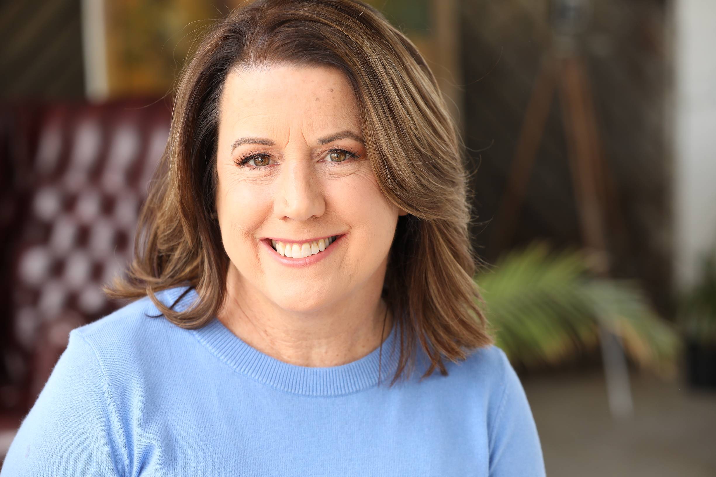 actor Connie Craig large photo