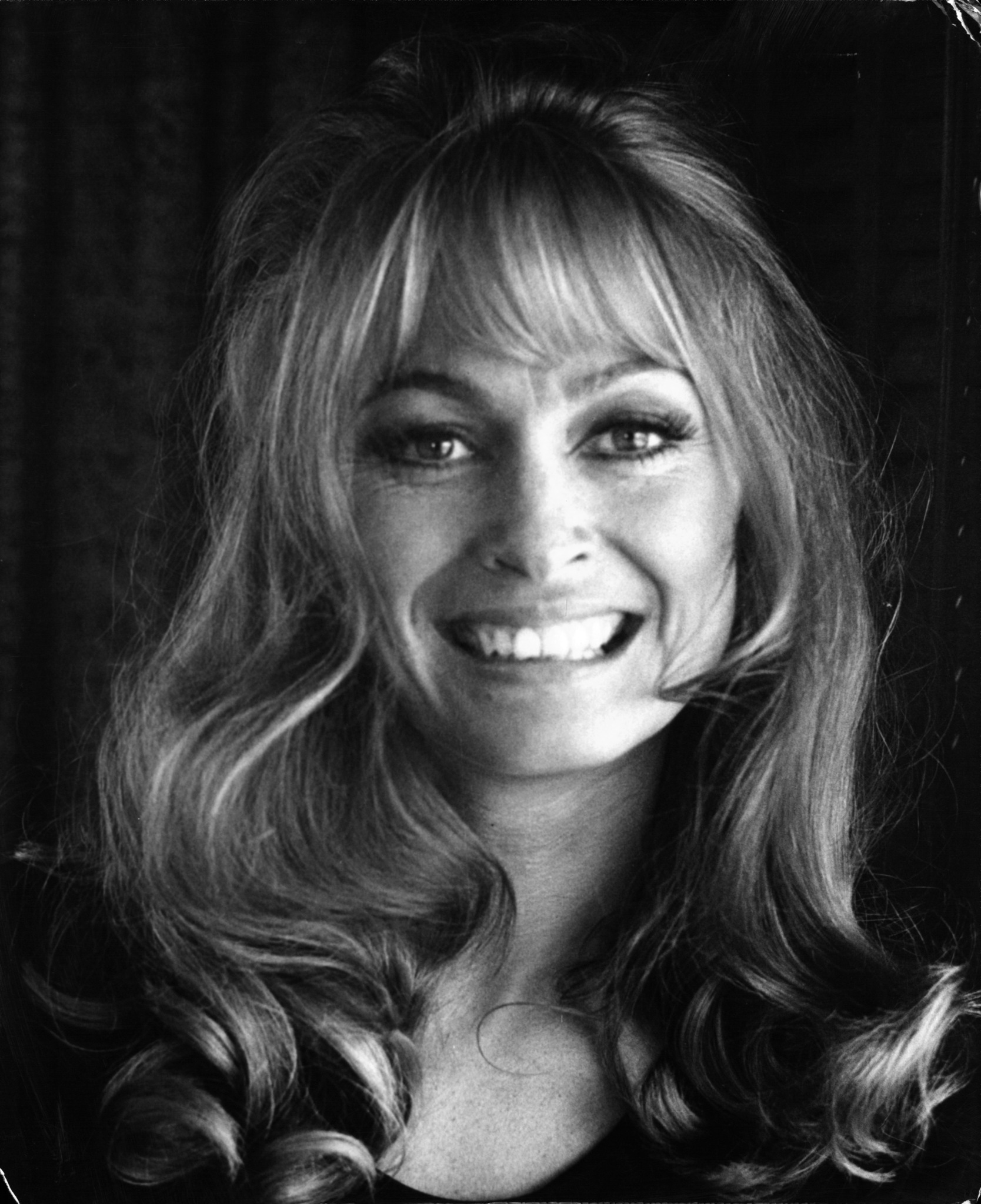 actor Suzy Kendall large photo