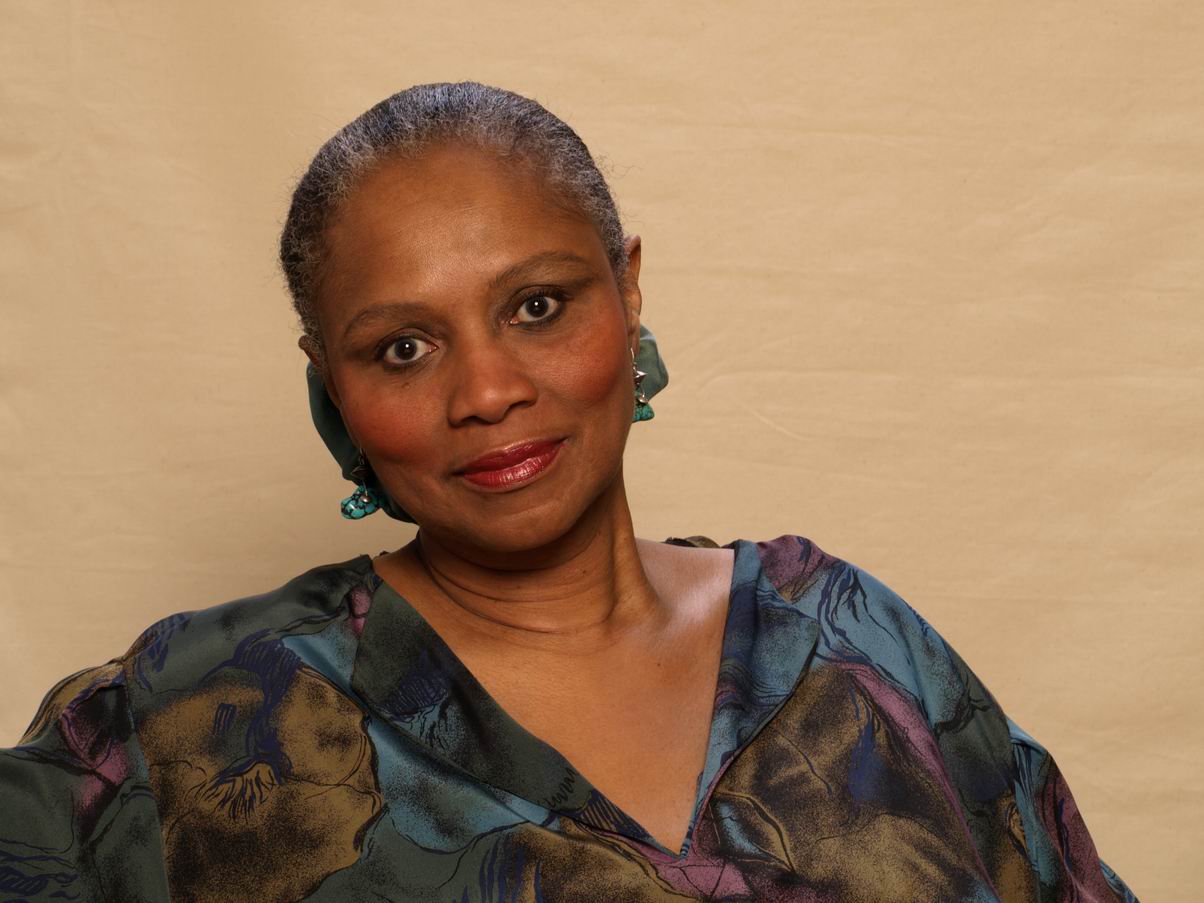 actor Sandi Ross large photo