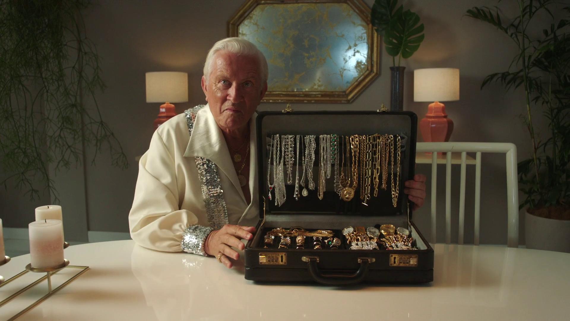 actor Steven Tandy large photo