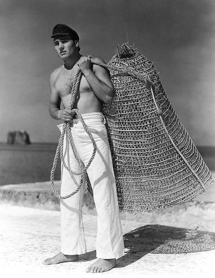 actor Mario Vitale large photo