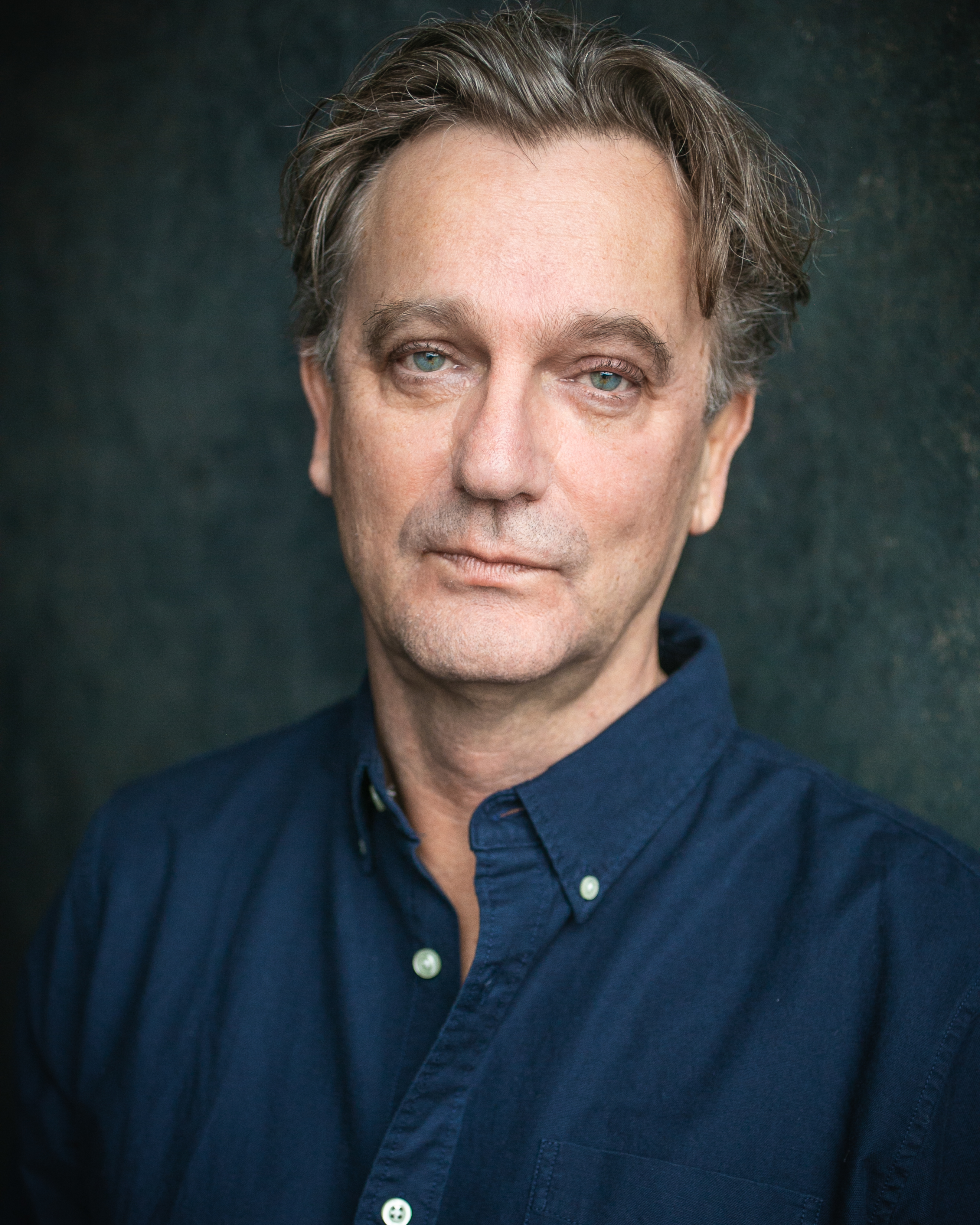 actor Simon Shepherd large photo