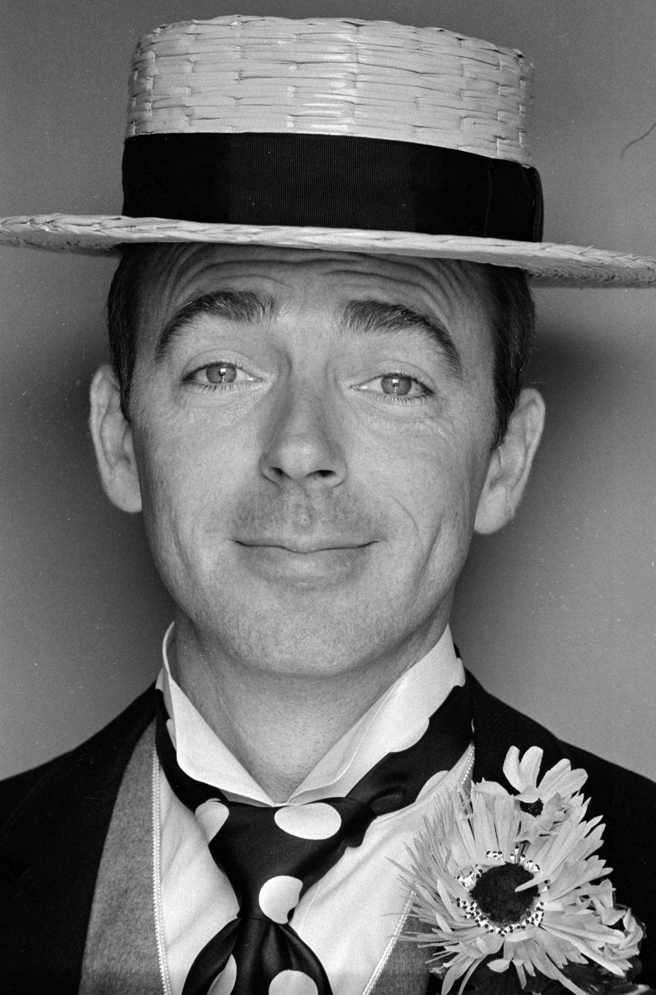 actor Ken Berry large photo