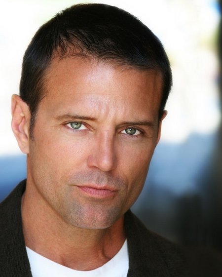 actor Tom Deters large photo