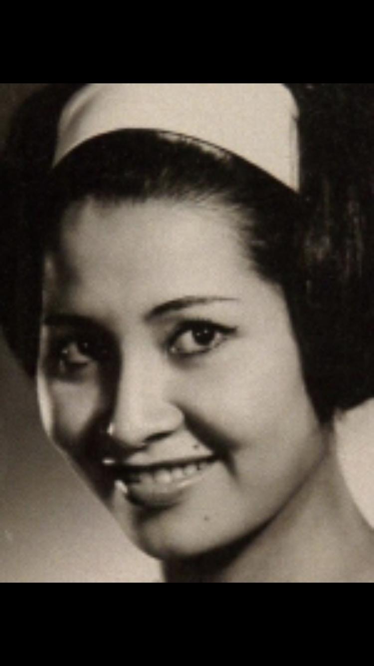 actor Aurora Clavel large photo