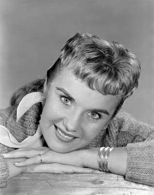 actor Molly Bee large photo